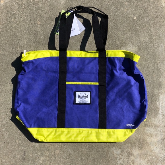 Herschel Supply Company Handbags - Herschel Supply Co. Large Bamfield Tote Bag